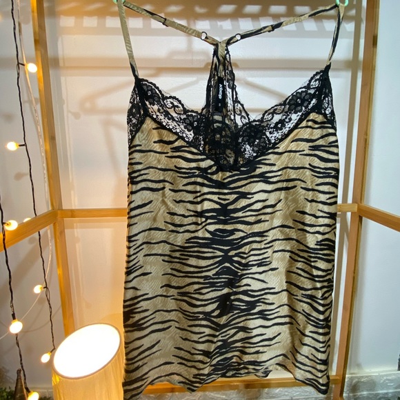 None Tops - 💜Lace Tops. Size- S ( Fit S- M)